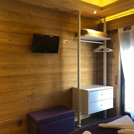 招待所 皮特尤斯旅馆 2*
